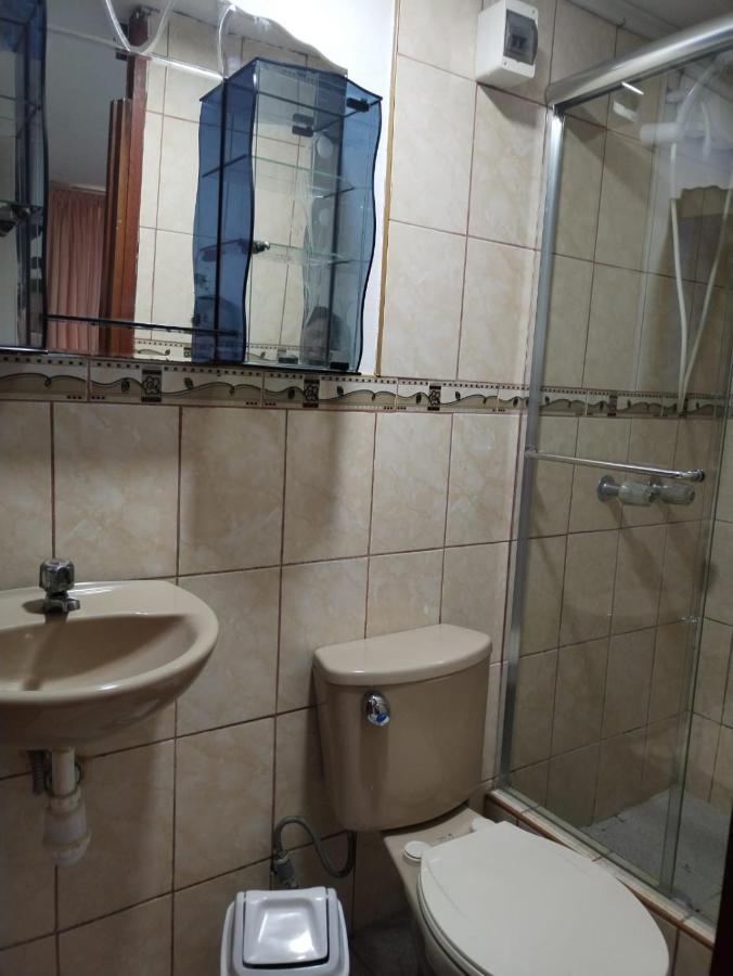לימה Hostal Turistico El Cajamarquez מראה חיצוני תמונה